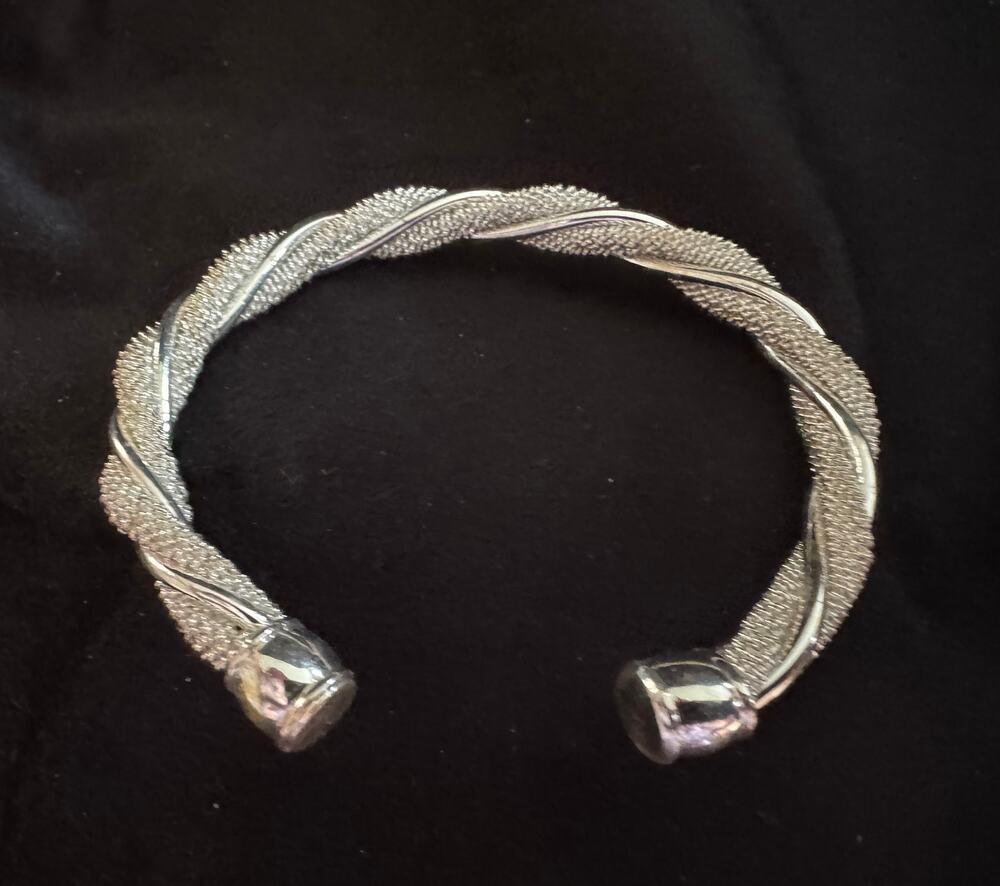 Vintage Silver Tone Twisted Cuff Bracelet Textured Open Bangle  B053